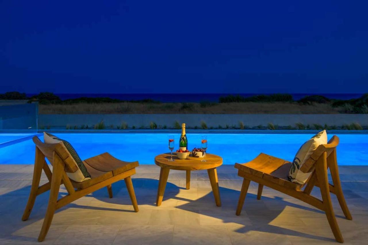 Seashore Beachfront Villa Lakhania Bagian luar foto