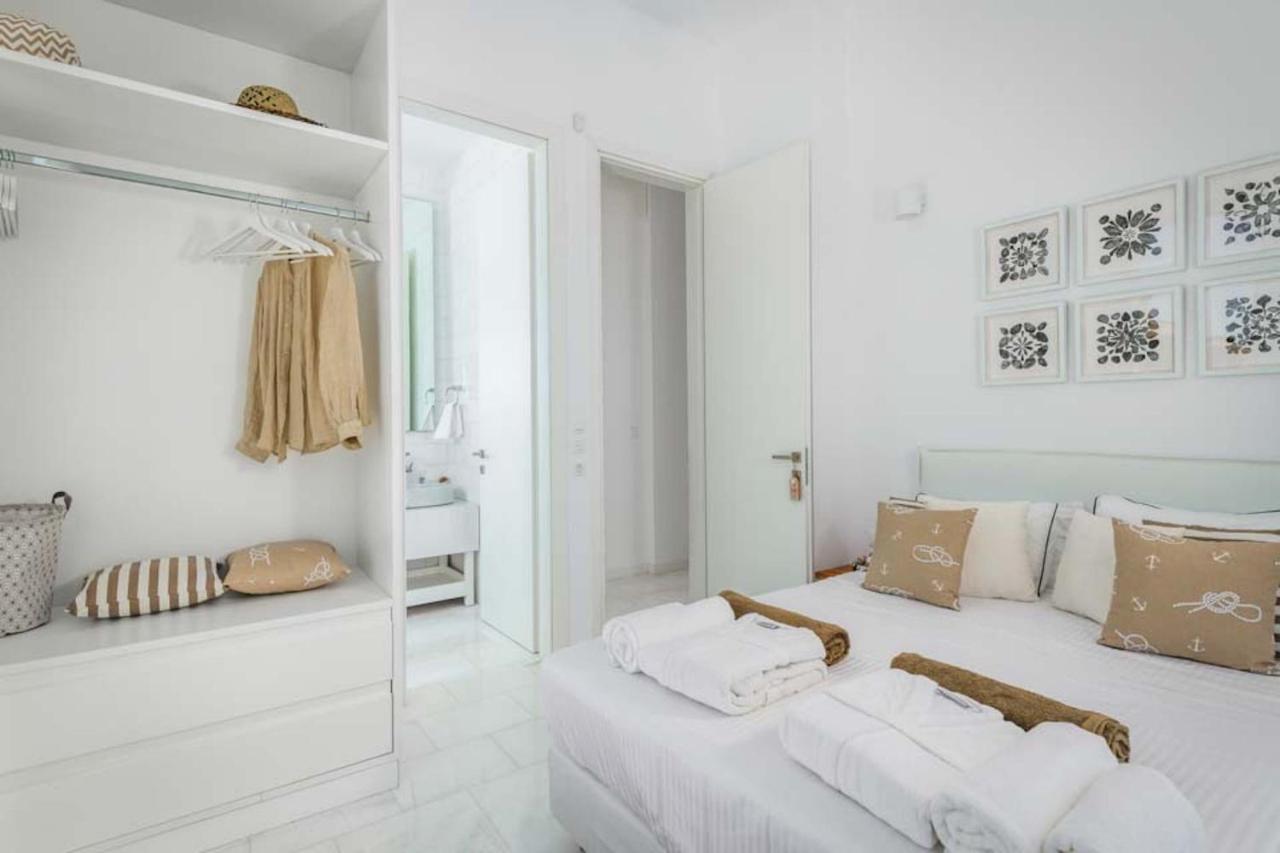 Seashore Beachfront Villa Lakhania Bagian luar foto